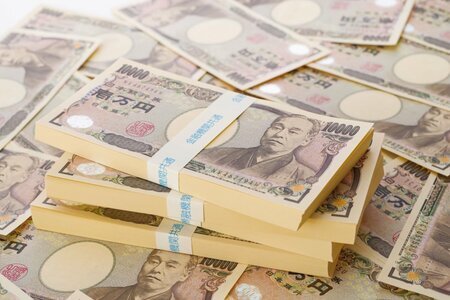 貯金が「1000万円」を超えました。銀行口座を分けた方が良いって本当？（LIMO） - Yahoo!ニュース