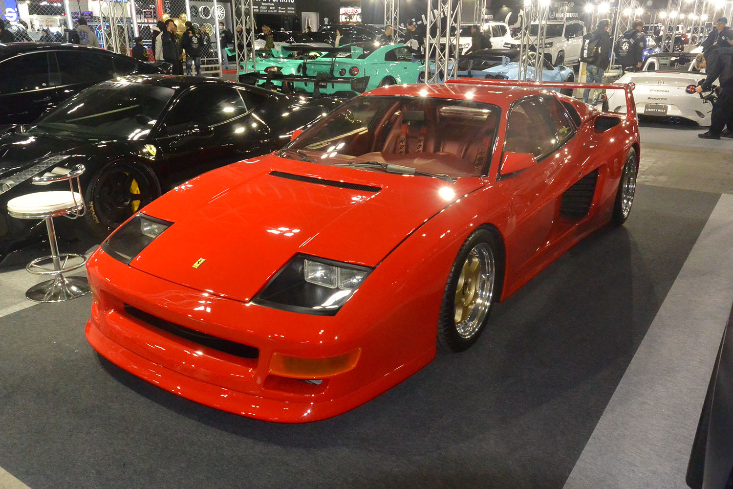 F40を上まわる性能を与えられたテスタロッサ「ケーニッヒ