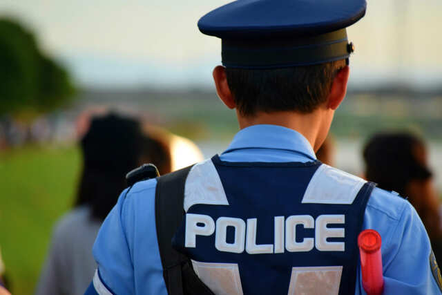 息子が警察官を目指しています。危険な仕事だと思いますが、実際の給料や待遇はどの程度なのでしょうか?(ファイナンシャルフィールド) - Yahoo!ニュース