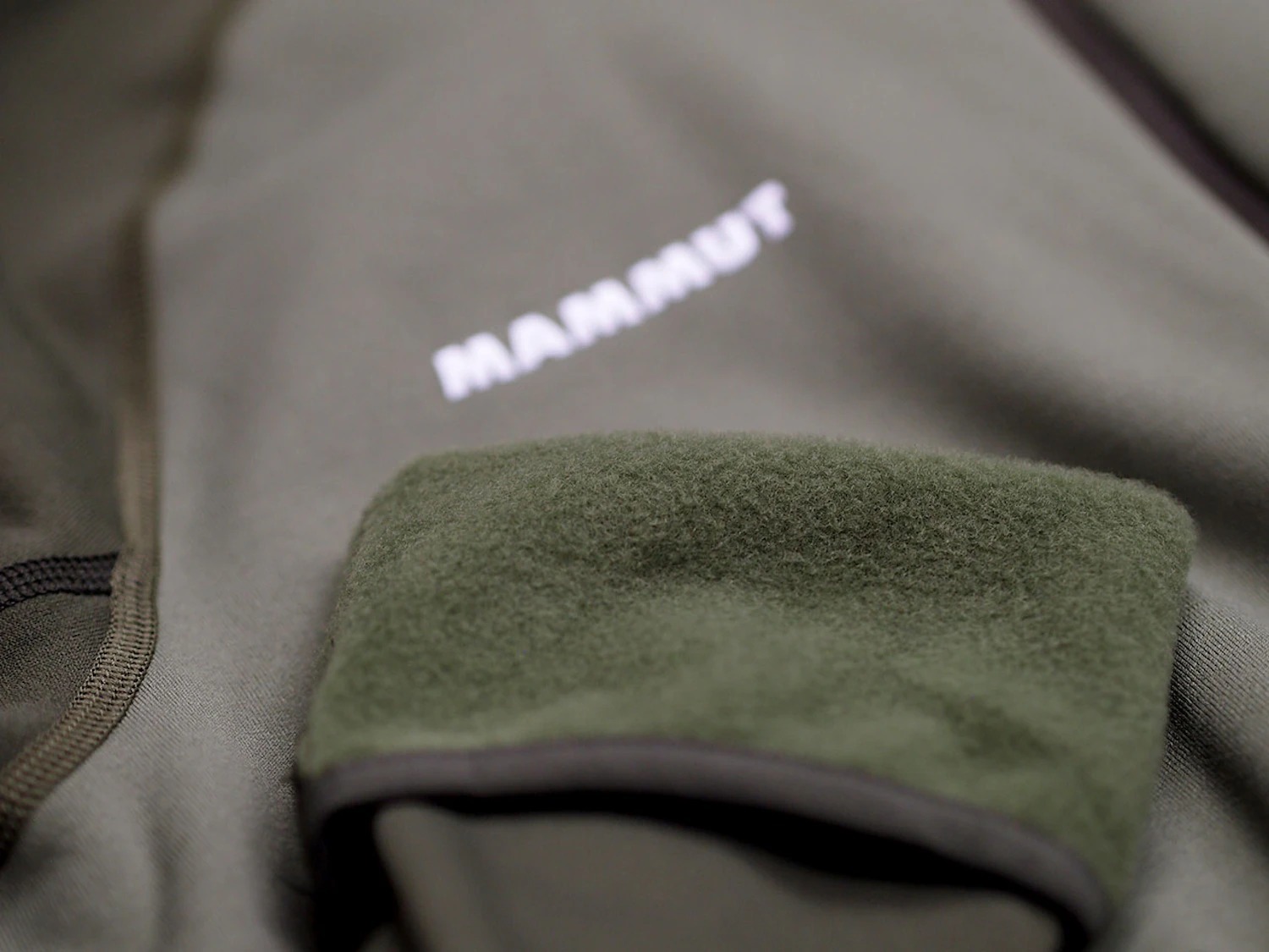 MAMMUT（マムート）」の定番フリースジャケット「Aconcagua