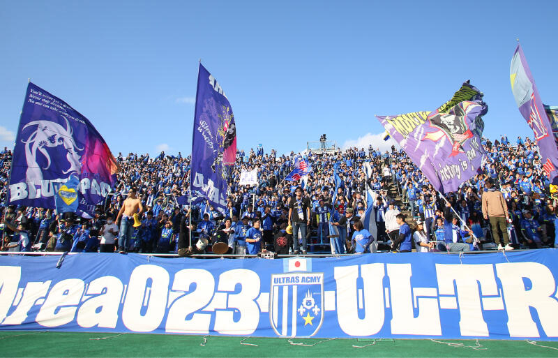 青白しか勝たん」「モデルが強すぎ」J1昇格めざす山形が新