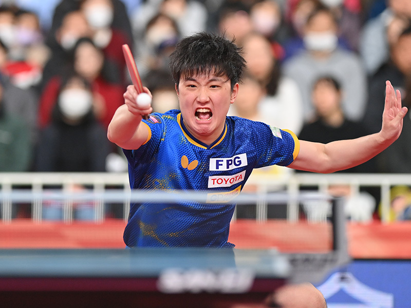 【卓球】「質の高さ」で圧倒。張本智和、今大会初のストレート勝ちで4強（卓球王国） - Yahoo!ニュース