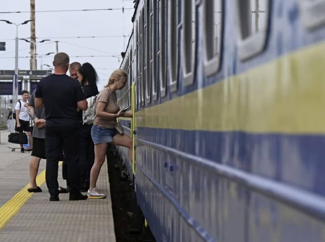 空港は閑散、飛行機はどこに?航空便停止のウクライナ 「祖国の空」取り戻す日待ち望むパイロットたち 空港は閑散、飛行機はどこに?航空便停止のウクライナ 「祖国の空」取り戻す日待ち望むパイロットたち