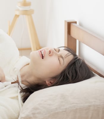 なぜ私たちは毎日眠るのか、眠らなかったらどうなるか…多くの人が知らない「睡眠の謎」に迫る(現代ビジネス)