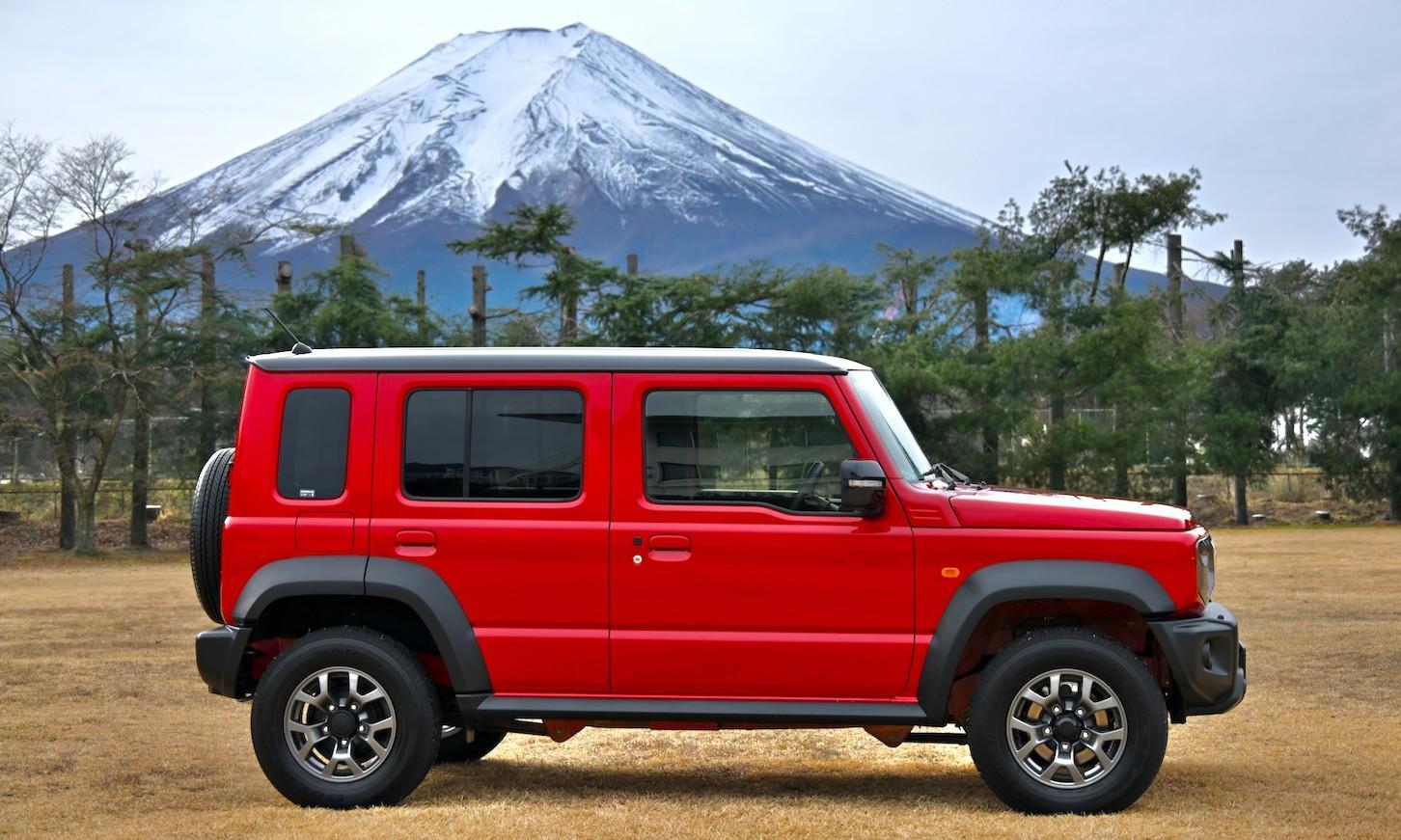 ジムニー5ドアが日本にやって来るヤァ! ヤァ! ヤァ! スズキ新型「ジムニー ノマド」が発売決定。【新車ニュース】（KURU KURA（くるくら））  - Yahoo!ニュース