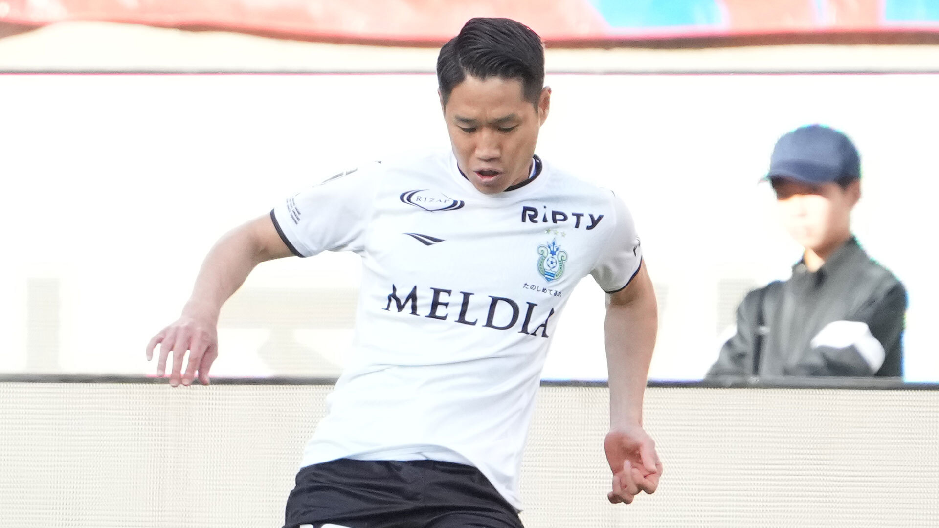 復刻版Jリーグチップス J3 FC岐阜 山田直輝選手 キラカード