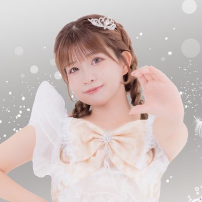 「壮絶」メイド服で逆立ちするアイドルが大バズり「おもろすぎる」「推すなら今ですよ」