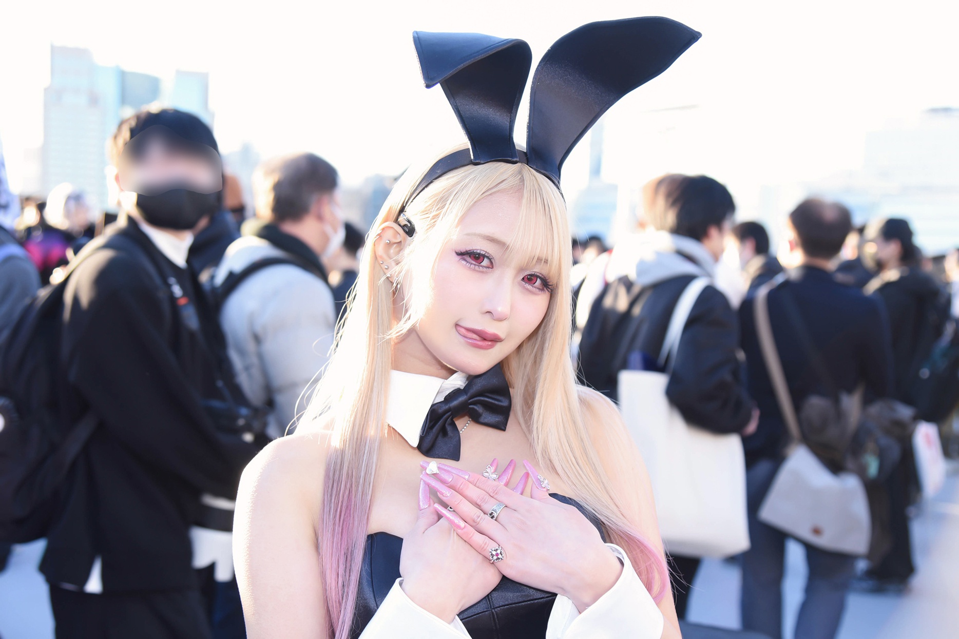 高級バニースーツを着こなす「着せ恋」コスプレイヤー「海夢