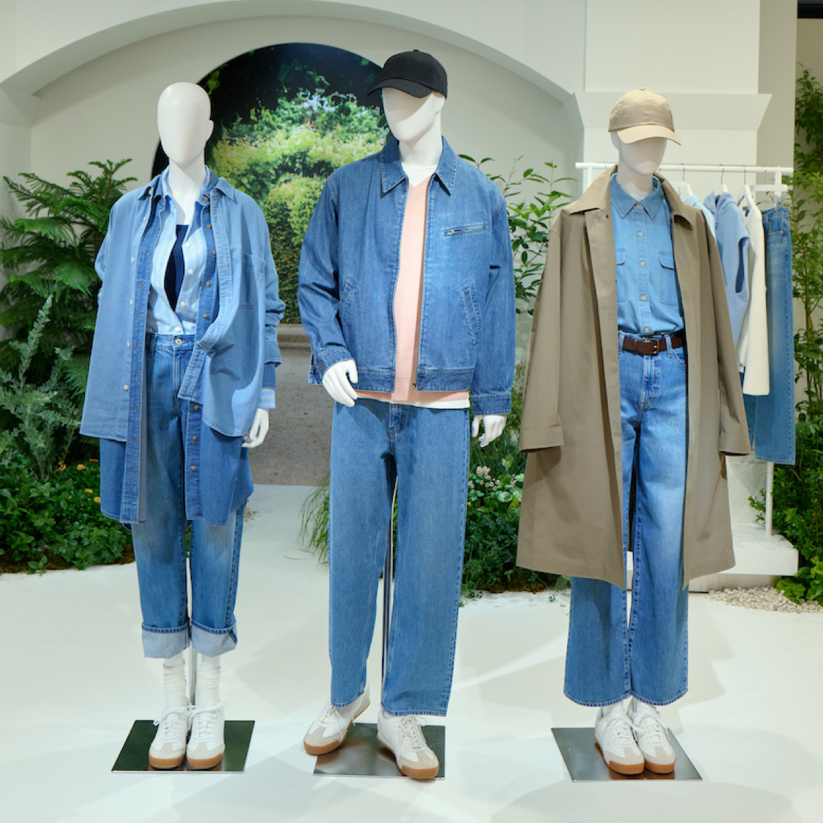 ユニクロ2025年春夏展示会:前編】バリエ豊富にデニムを提案 ユニクロ2025年春夏展示会:前編】バリエ豊富にデニムを提案