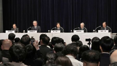 「世紀の誤報」「フジは訴訟すべきだ」などの声もあるが…。「フジ→文春」大衆の矛先が一気に変わった本質的な理由