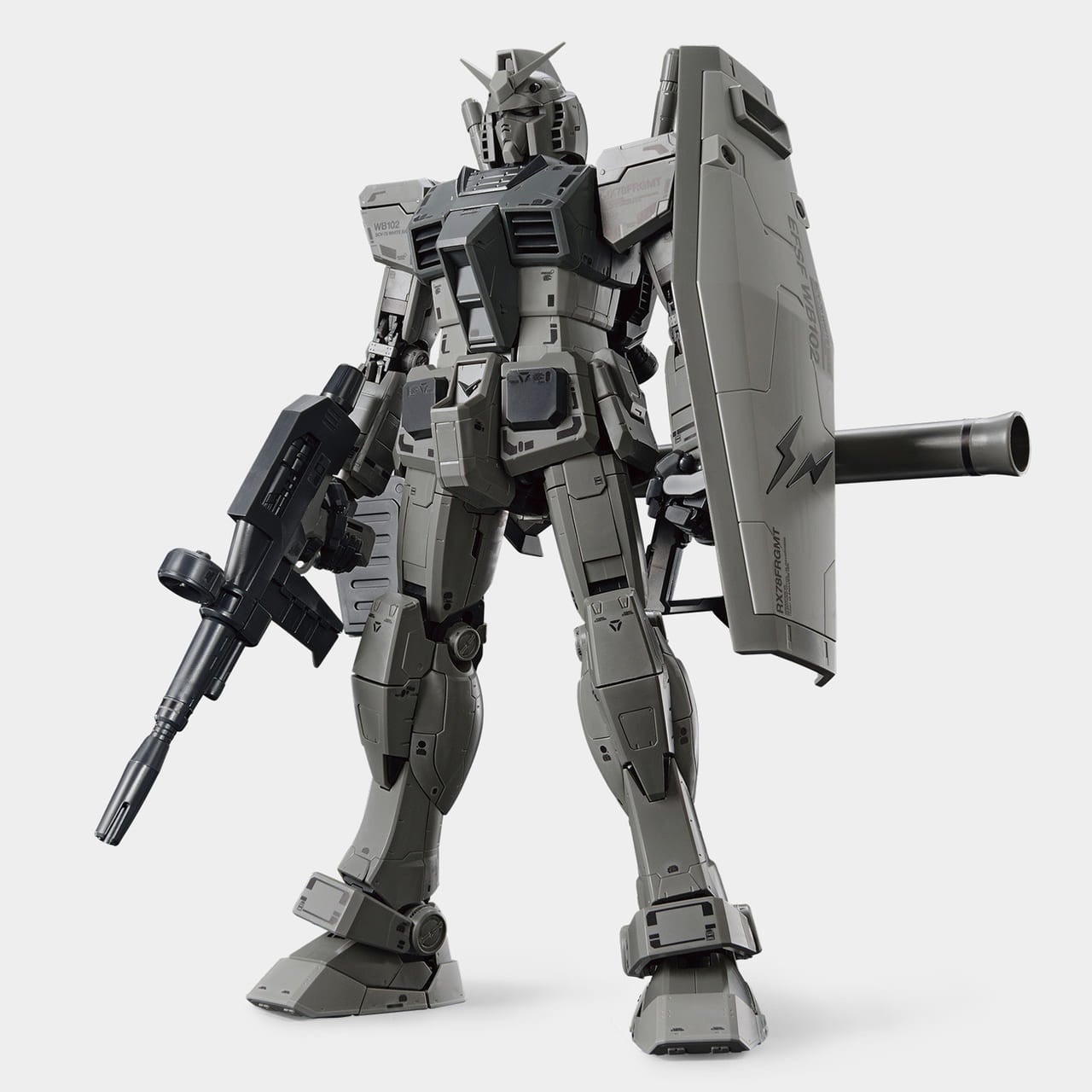 機動戦士ガンダム」と藤原ヒロシ氏主宰の「FRAGMENT
