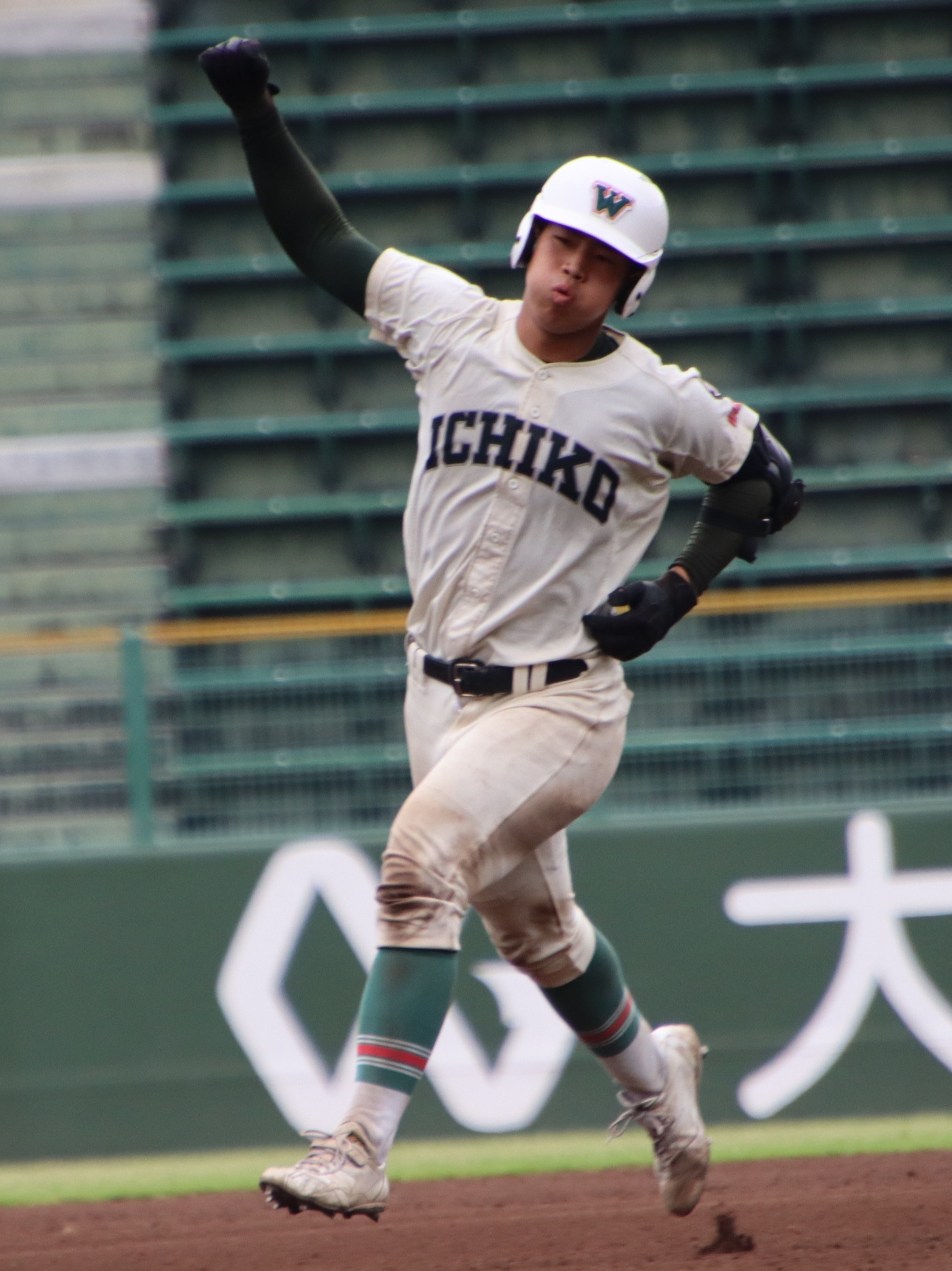 公式戦初アーチで長打力アピールの市和歌山・川邉、1年夏に