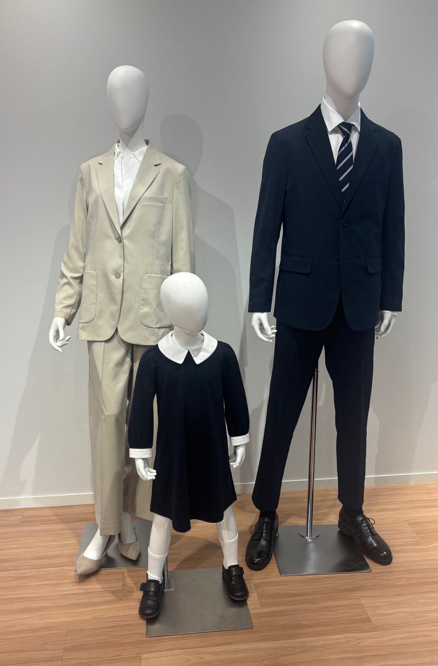 卒服 UNIQLO ユニクロ 卒業入学式 フォーマルセット 150 【匿名