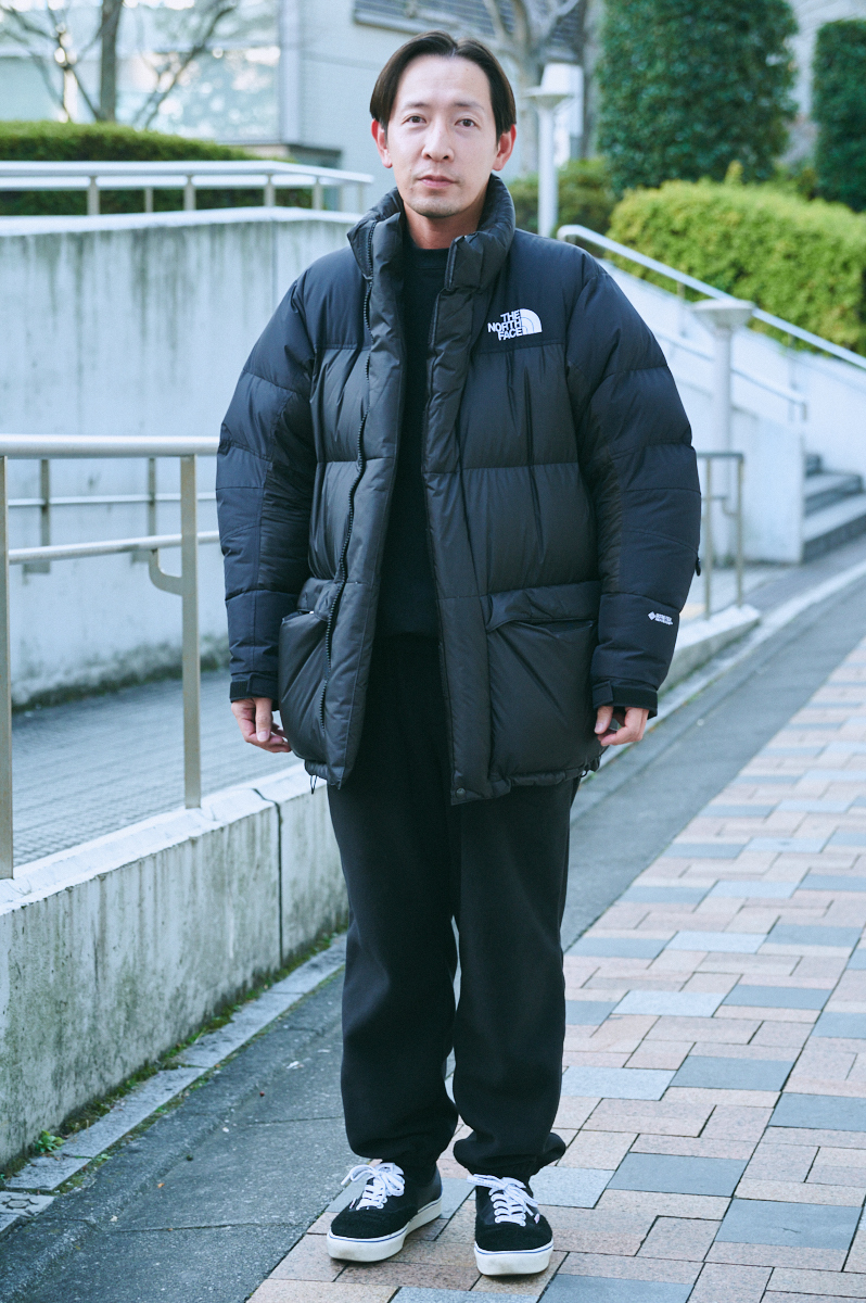 ザ・ノース・フェイス」のダウンを“オーバーサイズ”で着るときに