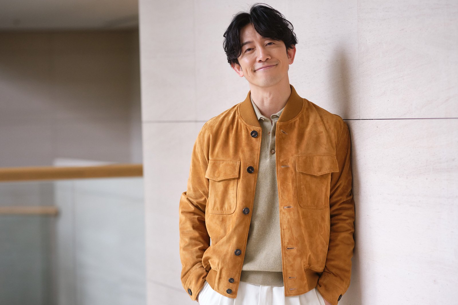 お洒落は先取りが肝心！イケオジ必携の春を感じさせるアウターは