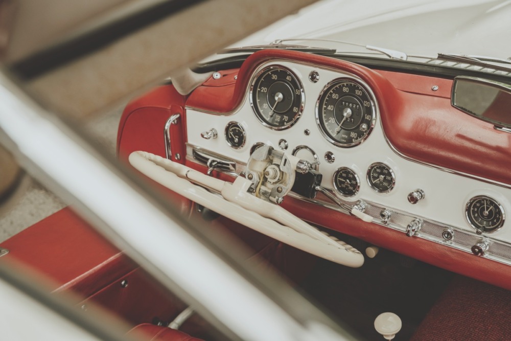 究極のW198型 メルセデス・ベンツ300SL ライトウエイト(2 究極のW198型 メルセデス・ベンツ300SL ライトウエイト(2