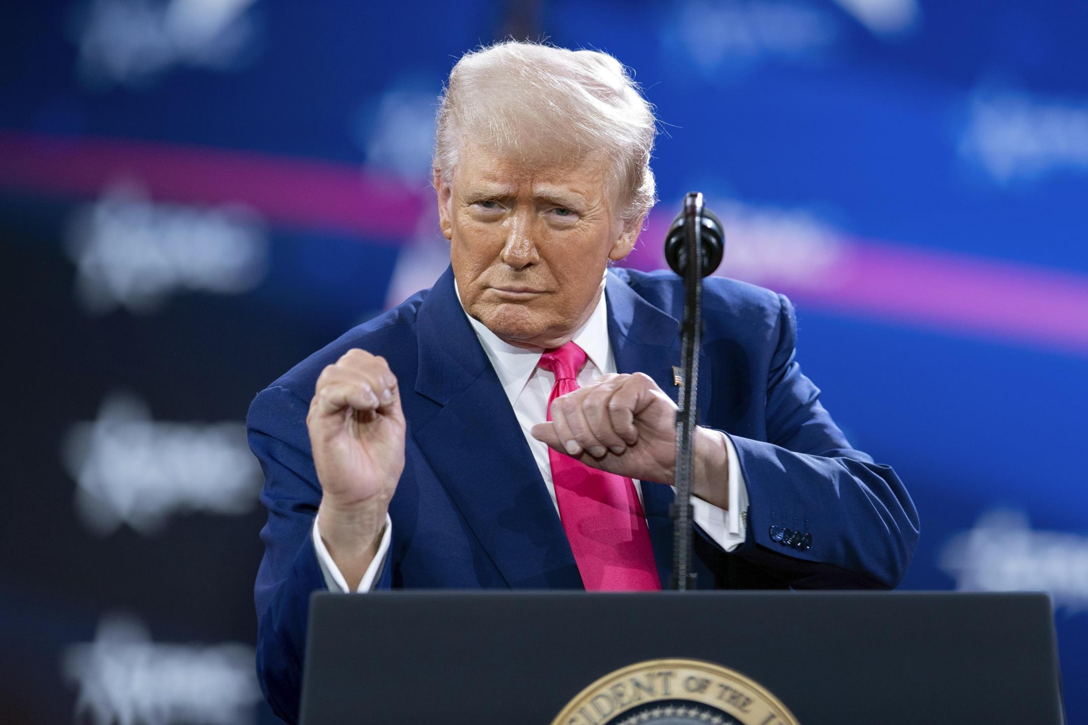 「無能な官僚全て排除」　トランプ氏、政府縮小へ（共同通信） - Yahoo!ニュース