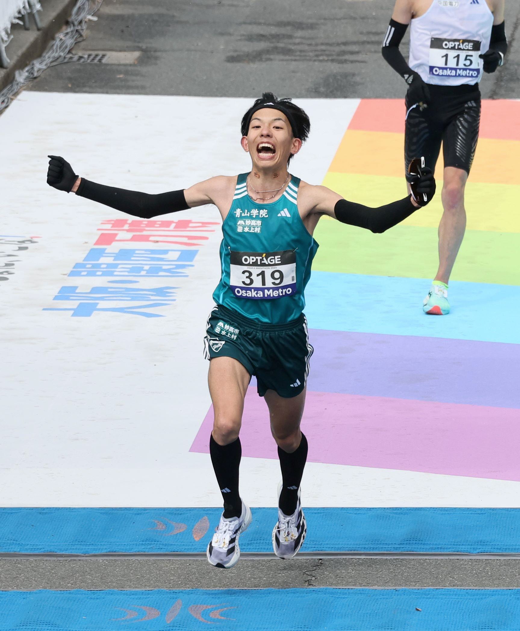 青学大・黒田朝日は日本学生新記録で６位「無我夢中で記憶もない」亡き友へ捧げる快走「チームメイトの思い背負って」（デイリースポーツ） - Yahoo!ニュース
