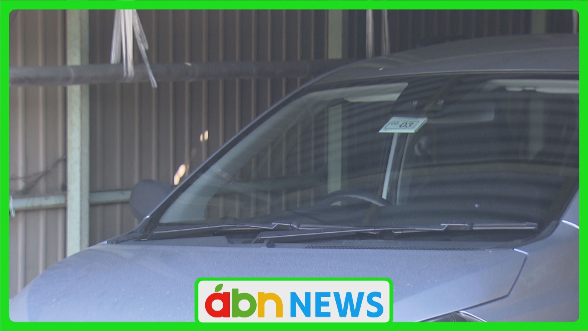 自宅の車庫でドアと車体に挟まれた女性が死亡　エンジンかかった状態で【長野市】（abn長野朝日放送） - Yahoo!ニュース