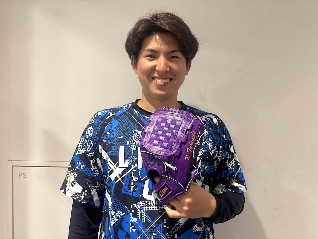 西武ライオンズ　キッズグローブ 新品未開封　武内選手　高橋選手　外崎選手 西武ライオンズ キッズグローブ 新品未開封 武内選手 高橋選手