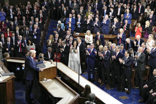 トランプ大統領が演説する様子