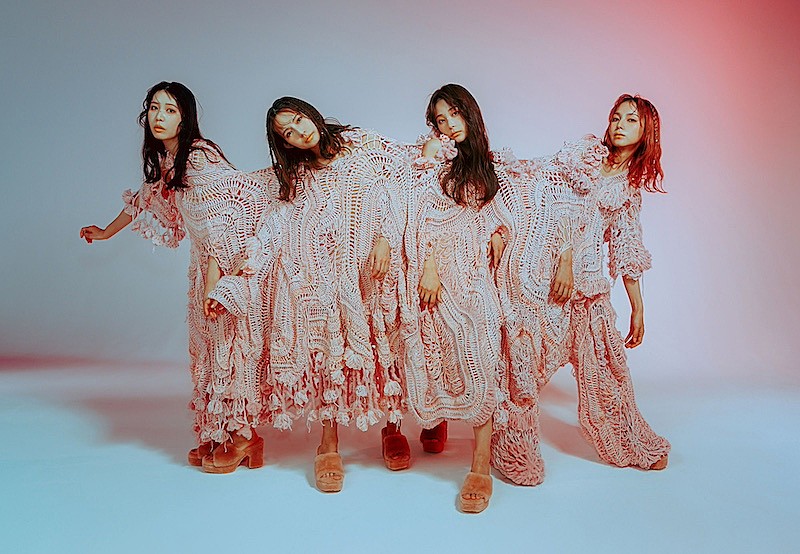 SCANDAL、EP『LOVE, SPARK, JOY!』リリース＆新曲「Soundly」MV