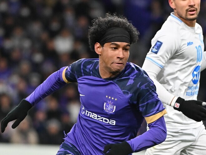 広島が大量6ゴールを奪って先勝！ 田中のゴラッソ、ジャー