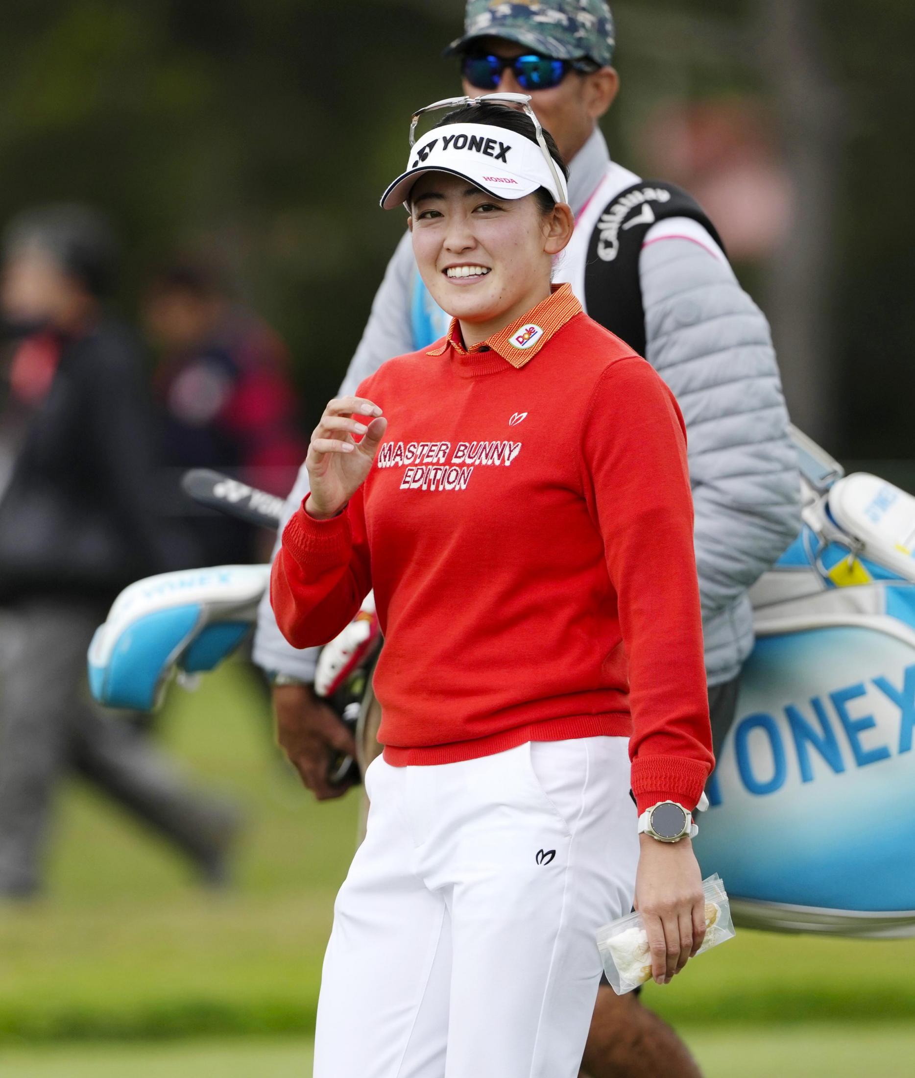 岩井千怜ら3人が首位 女子ゴルフ開幕戦第2日（共同通信