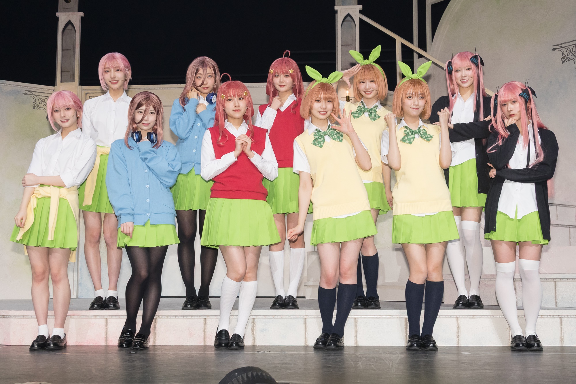 小西夏菜実 日向坂46 五等分の花嫁 舞台 アクリルスタンド 舞台「五等分の花嫁」ビジュアル - カラフルな景色を届けます