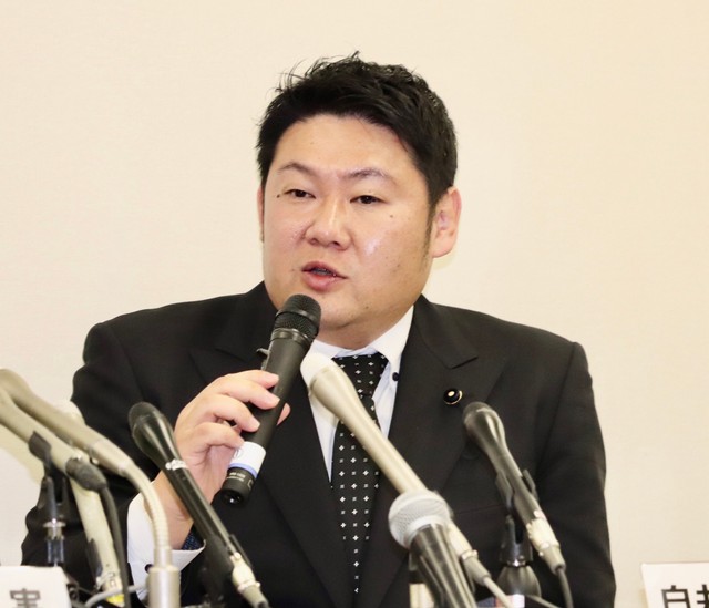 離党勧告処分の白井兵庫県議「さぁ。動きましょうか。」意味深投稿〝はぐれ維新〟での3ショット掲載