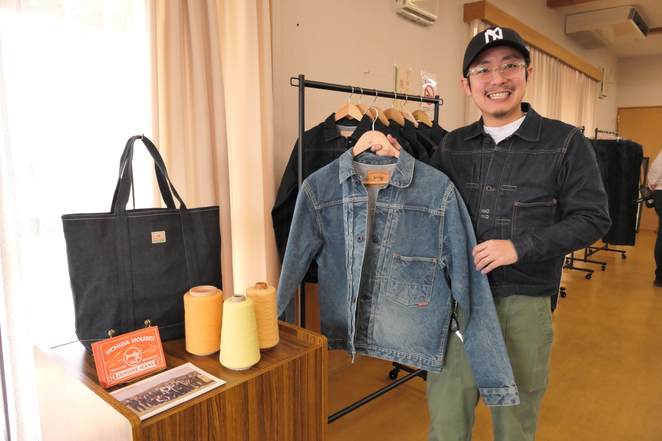 地元住民にプレゼント 「双糸デニム」製品 内田縫製CF支援金で 地元住民にプレゼント 「双糸デニム」製品 内田縫製CF支援金で
