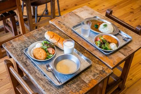 給食のイメージ