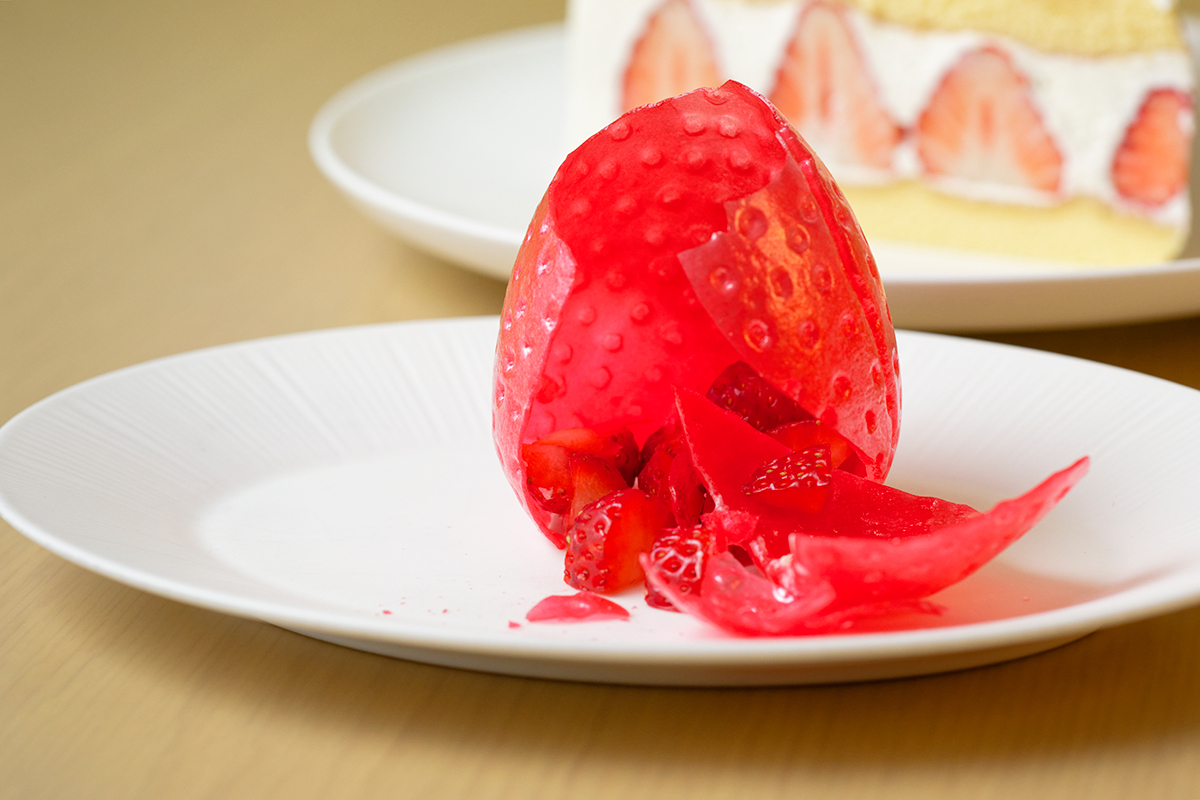 【WEB限定】 大きなイチゴは本物？ シーズン中に一度は食べたいイチゴの 小物入れ