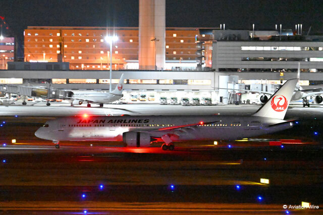 JALの787、 JA868Jが1カ月ぶり運航復帰 羽田発大連行き