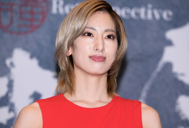 元宝塚花組トップ・柚香光、劇団☆新感線45周年興行で主演