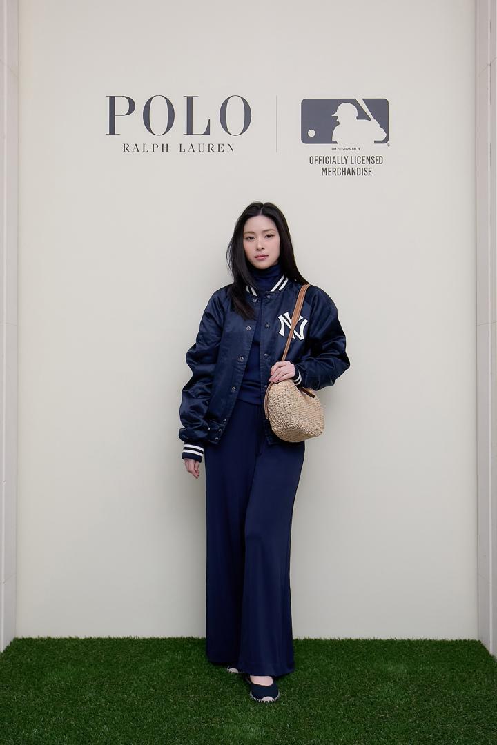 ITZY リュジンから小栗旬＆新田真剣佑まで、表参道に集結