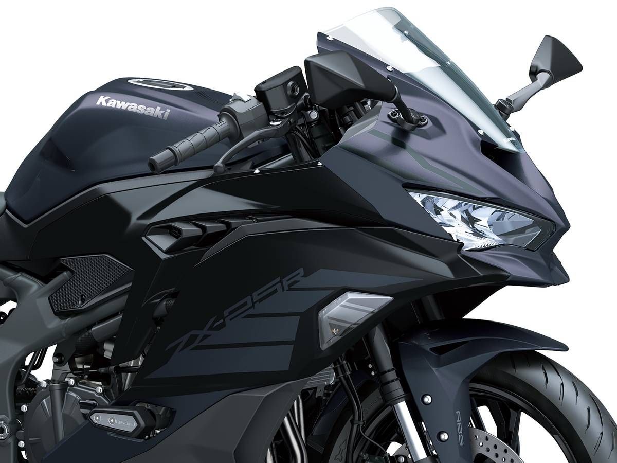 新車】2025年新型「ZX-25R SE」は新色登場！4/26より99万2200円