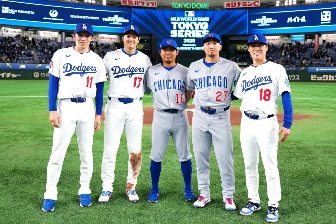 MLB東京シリーズ 大谷翔平 VS今永昇太 ホログラム付き - メルカリ