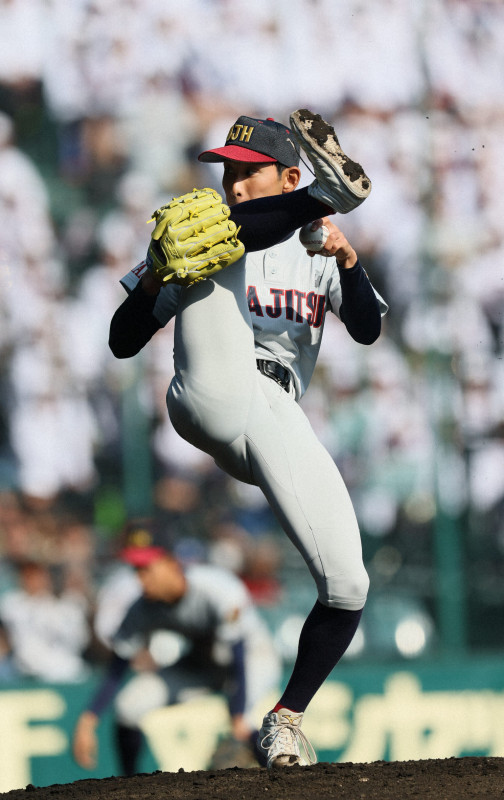 浦和実が甲子園初勝利 昨夏8強の滋賀学園を破る センバツ