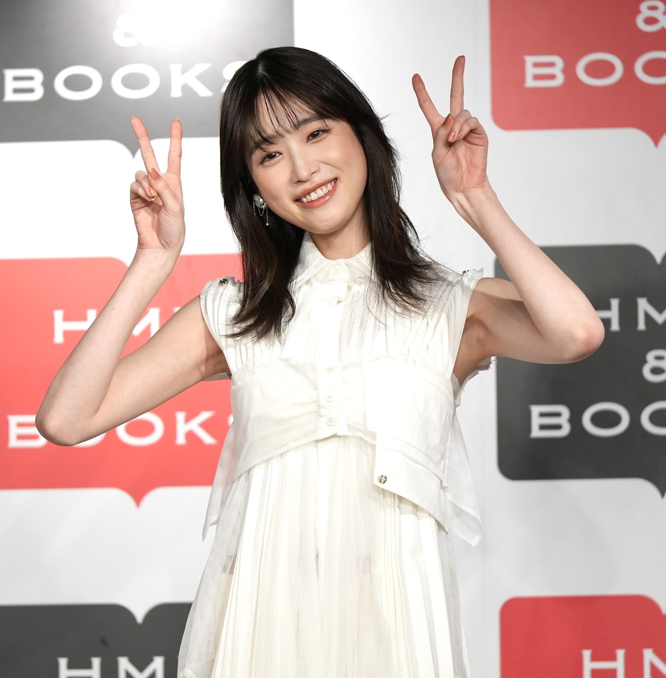 高橋ひかる / 2018年カレンダー : 高橋ひかる | HMV&BOOKS