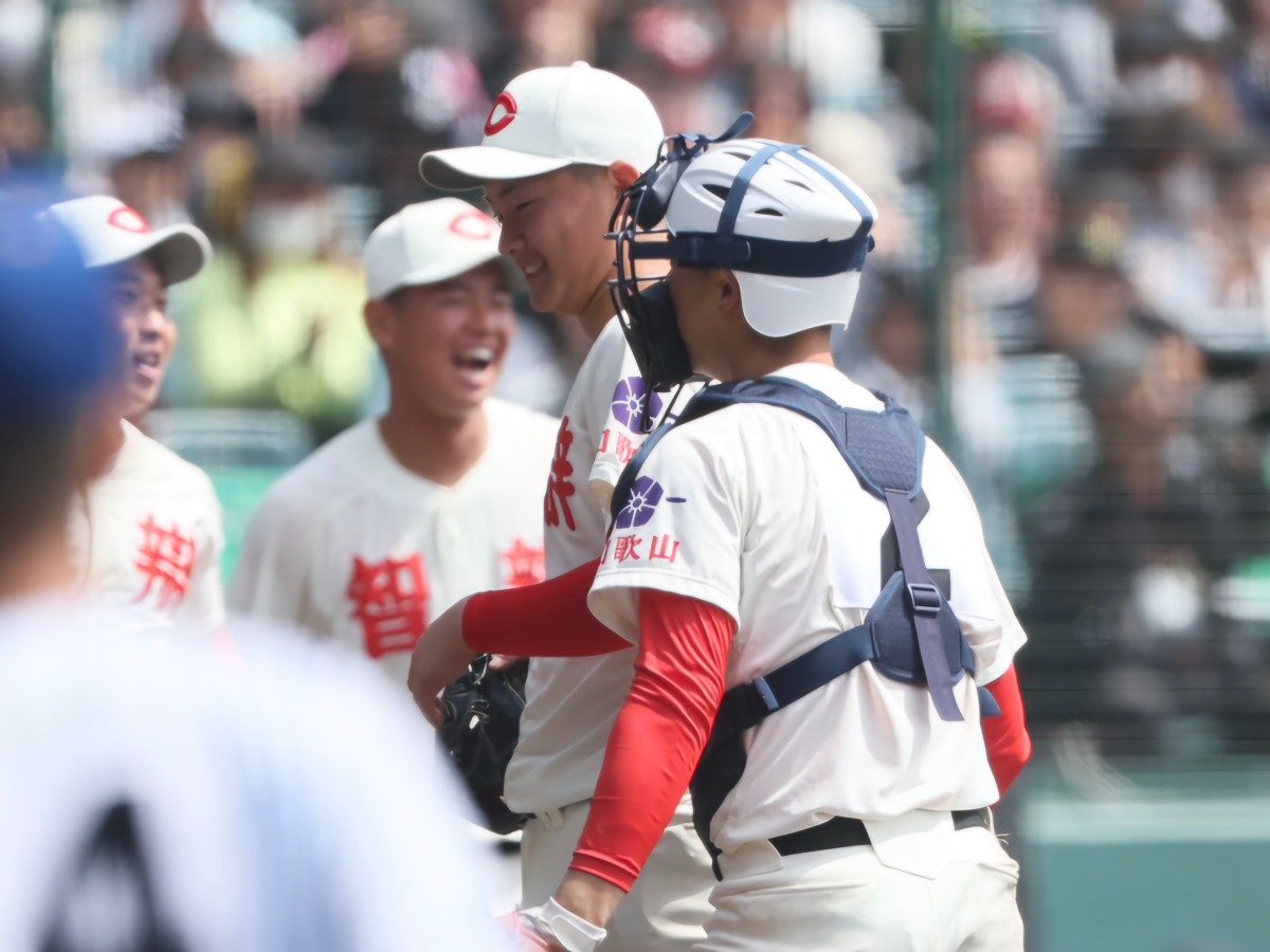 智弁和歌山が13安打9得点の猛攻！近畿勢唯一のベスト8進出決める