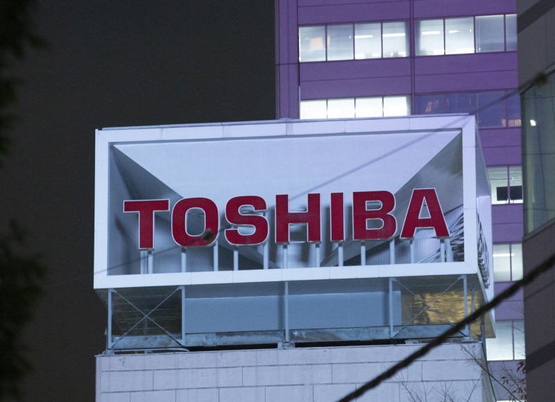 東芝 全閉外扇形モーター IK-FCKL8 4P-1.8kW 3相200V 3PHASE