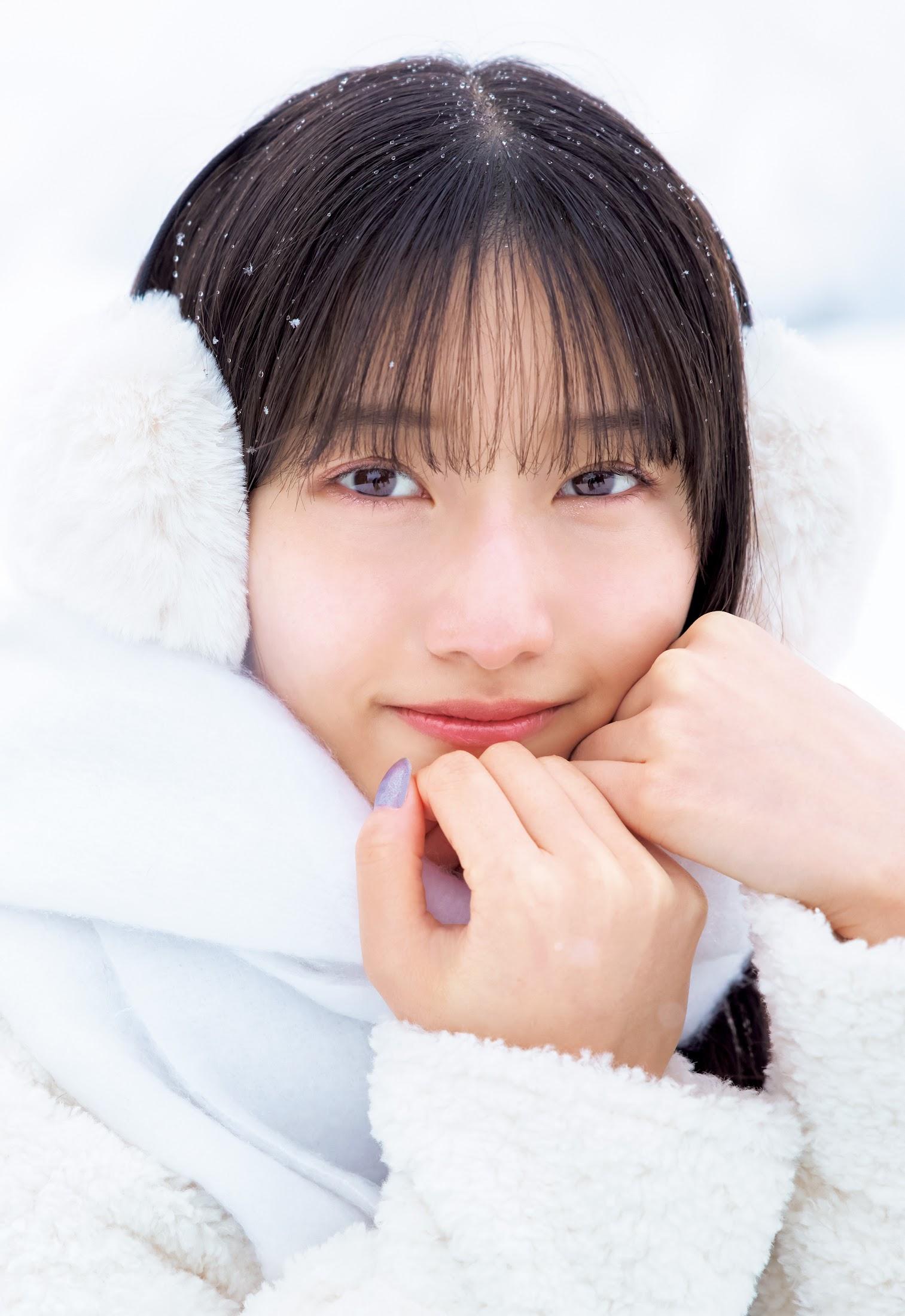 早崎すずき＞“僕青エース” 話題の美少女が「ヤンジャン」に