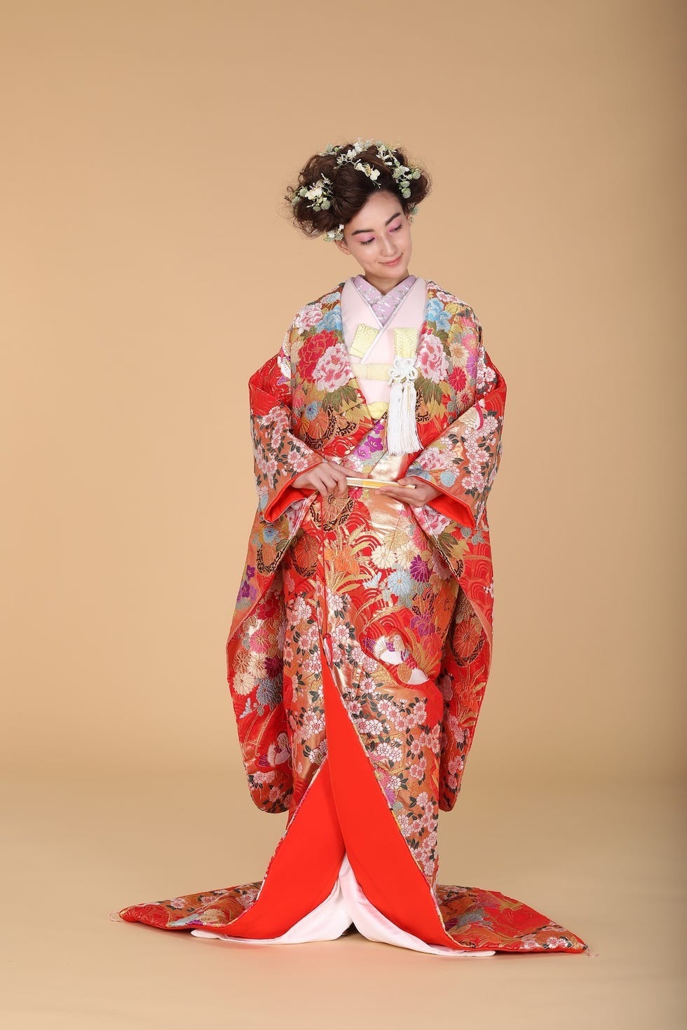 花嫁・和装】不動の人気No.1! 赤の打掛カタログ(25ans 花嫁・和装】不動の人気No.1! 赤の打掛カタログ(25ans