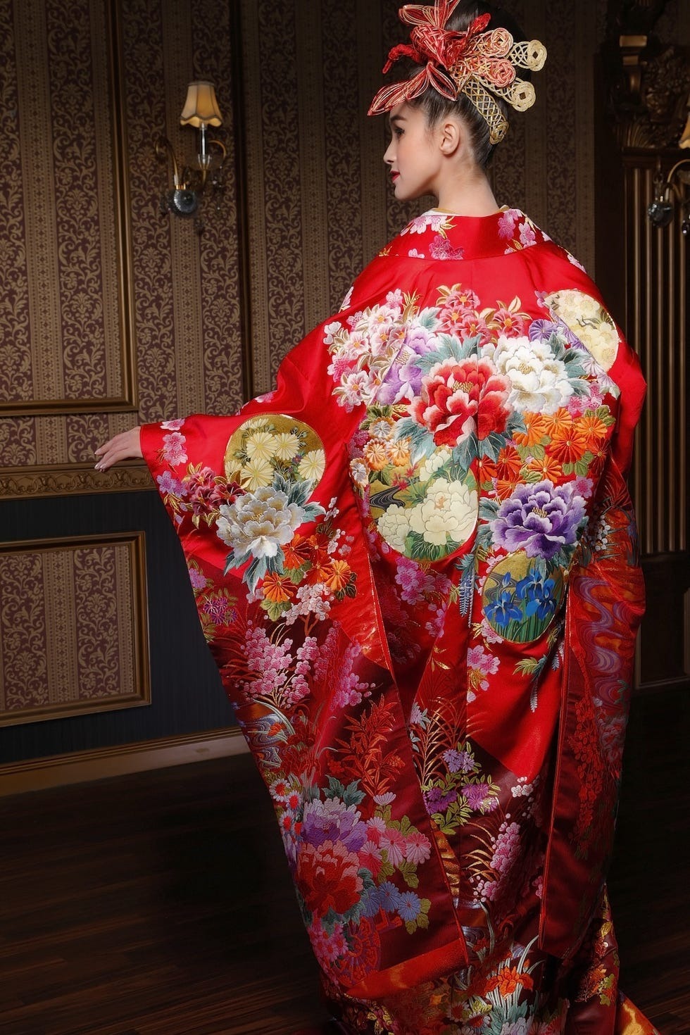 赤い花柄の色打掛　【ジャック】 赤い花柄の色打掛 【ジャック様専用】