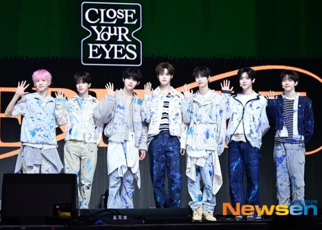 韓国　CLOSE YOUR EYES　サノク　2週目　ケンシン　サノク CLOSE YOUR EYES（クローズ ユア アイズ）」 メンバー7名の