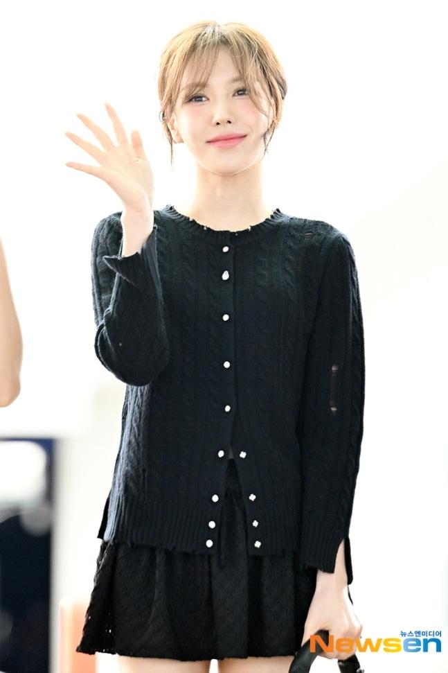 Red Velvet ウェンディ、脱退説を否定…SMと再契約をしなかった