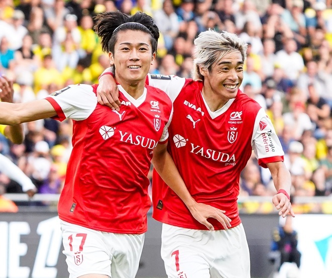 スタッド・ランス 伊東純也 7 直筆サイン色紙 サッカー日本代表 柏レイソル 静岡サッカー応援アプリ「シズサカ」でスタッド・ランスの日本