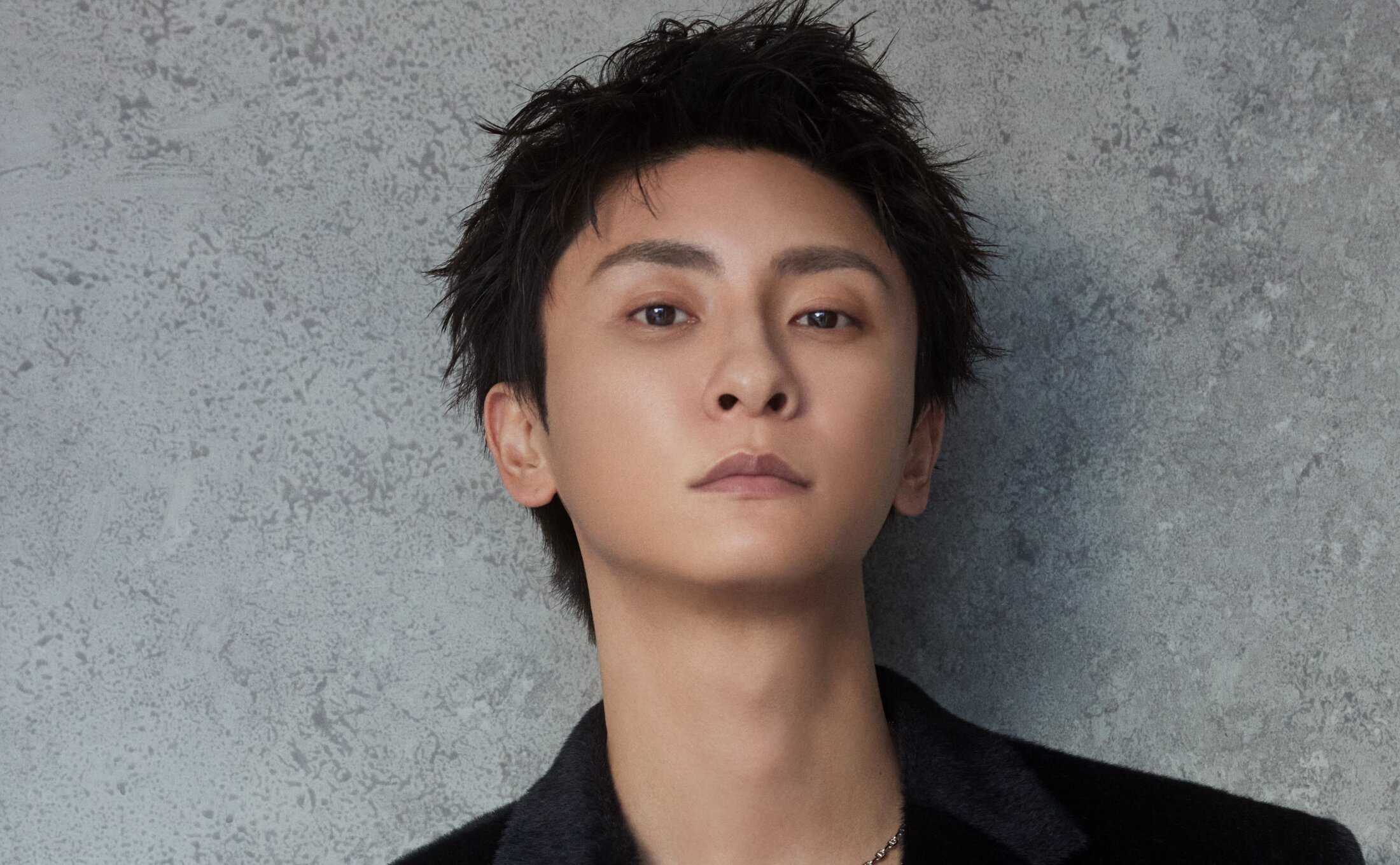 與真司郎「自分がおかしいのか」長い苦悩経たカミングアウトから