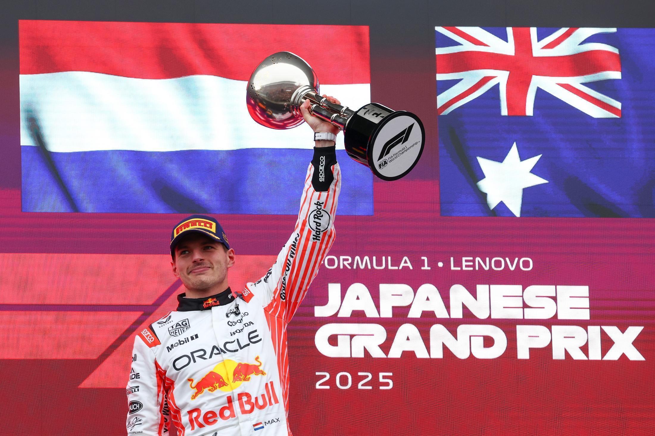 レッドブルホンダ M.フェルスタッペン 日本GP優勝World Champion レッドブルホンダ M.フェルスタッペン 日本GP優勝World Champion